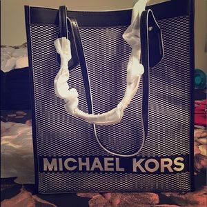 BRAND NEW Michael Kors tote!